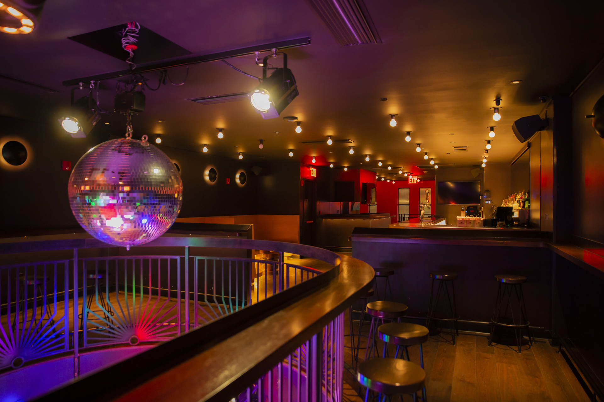 Bar photo 2